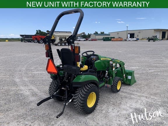 Image of John Deere 1025R equipment image 3