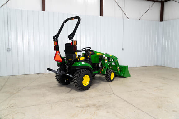 Image of John Deere 1025R equipment image 4