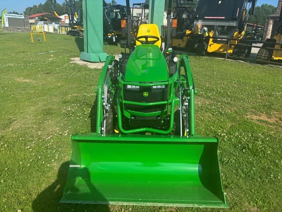 Image of John Deere 1025R equipment image 3