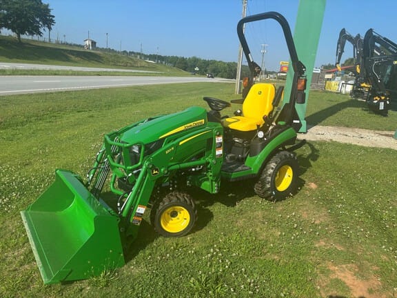 2026 John Deere 1025R Equipment Image0