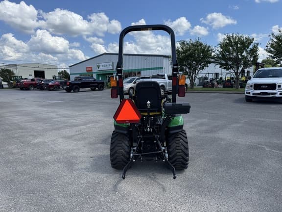 Image of John Deere 1025R equipment image 3