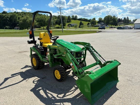 Image of John Deere 1025R equipment image 1