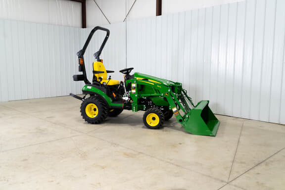 Image of John Deere 1025R equipment image 1