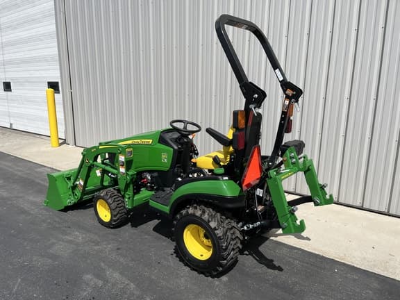 Image of John Deere 1025R equipment image 2