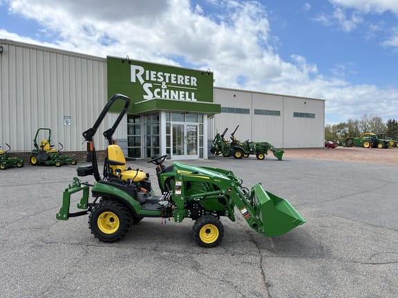 2026 John Deere 1025R Equipment Image0