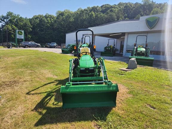 Image of John Deere 1025R equipment image 2