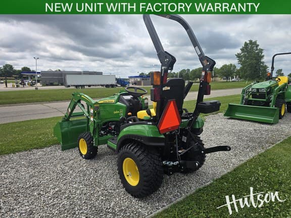 Image of John Deere 1025R equipment image 4