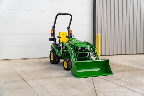 Image of John Deere 1025R equipment image 1
