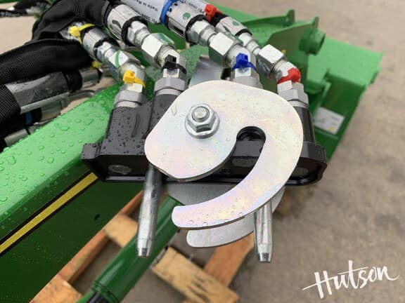 Image of John Deere 120R equipment image 3