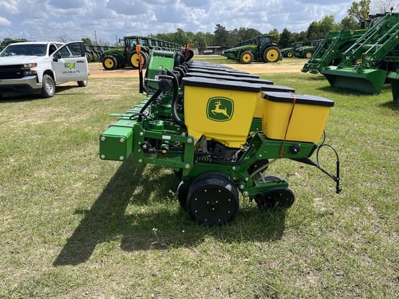 Image of John Deere 1725 equipment image 4