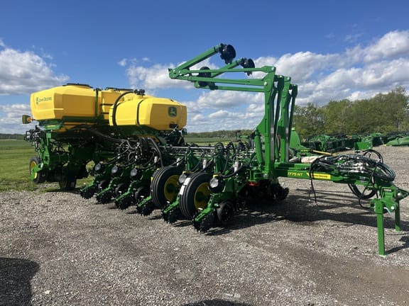 2026 John Deere 1775 Equipment Image0