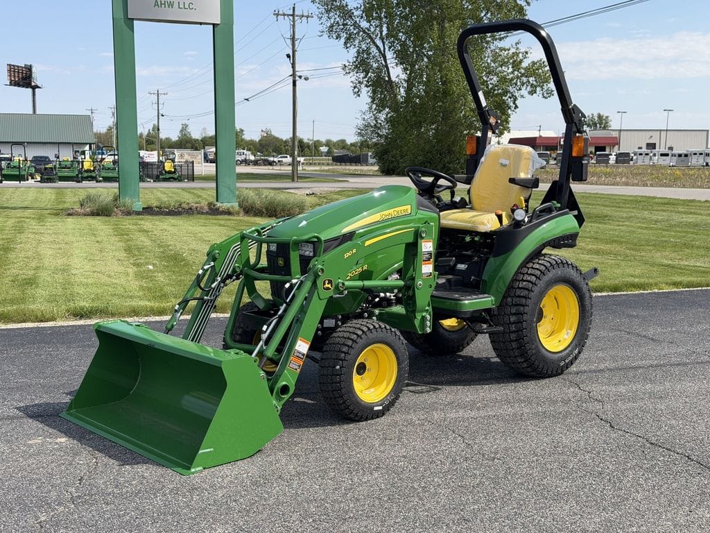 2026 John Deere 2025R Equipment Image0
