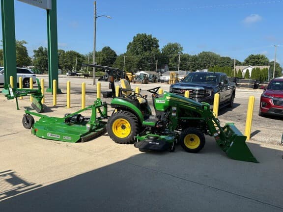 Image of John Deere 2025R equipment image 2