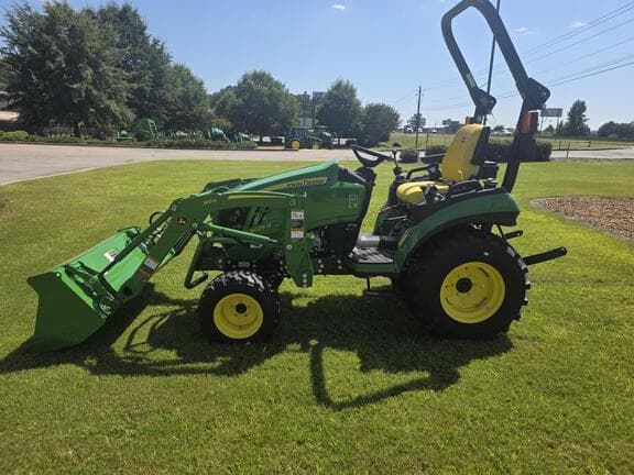Image of John Deere 2025R equipment image 1