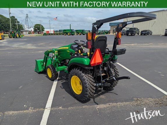 Image of John Deere 2025R equipment image 2