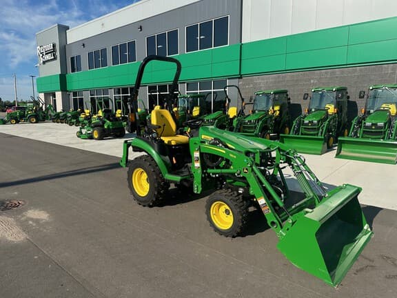 Image of John Deere 2025R Image 1