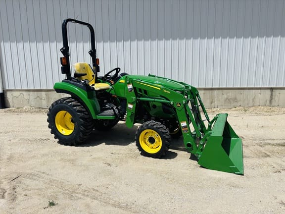 2026 John Deere 2032R Equipment Image0