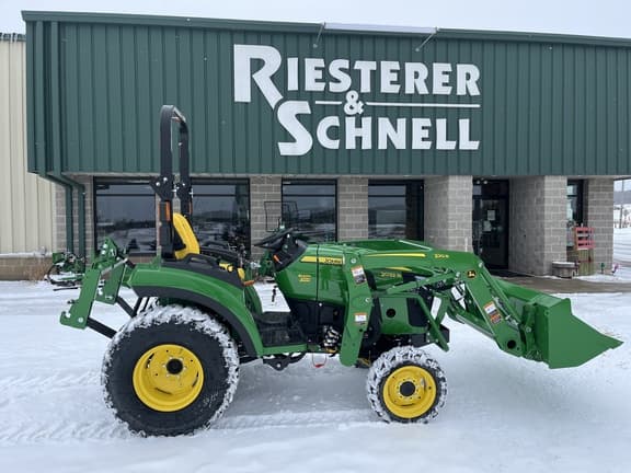 Image of John Deere 2032R Primary image