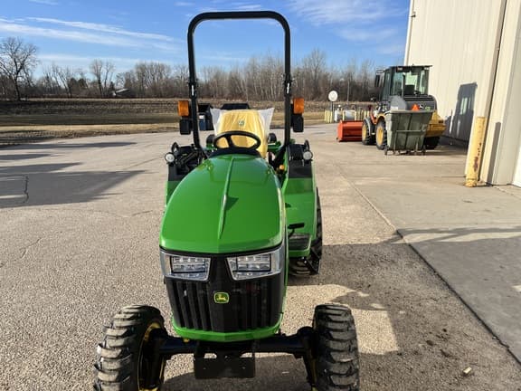 Image of John Deere 2038R equipment image 1