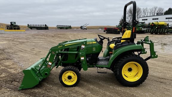 Image of John Deere 2038R equipment image 2