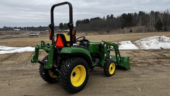 Image of John Deere 2038R equipment image 4