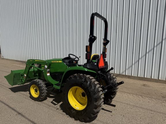 Image of John Deere 3025E equipment image 3