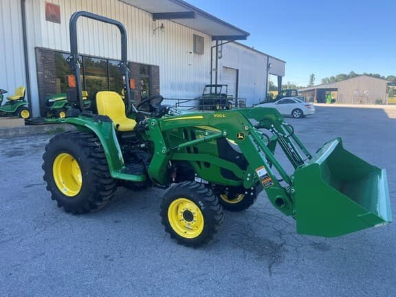 Image of John Deere 3025E equipment image 1