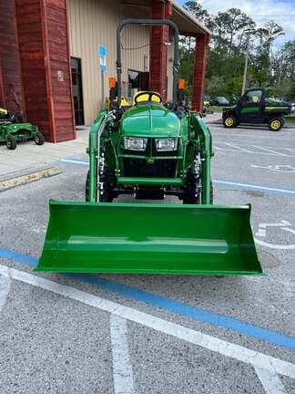 Image of John Deere 3025E equipment image 3