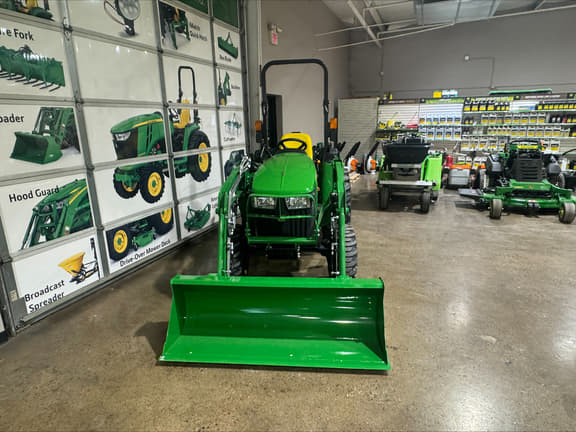 Image of John Deere 3025E equipment image 2