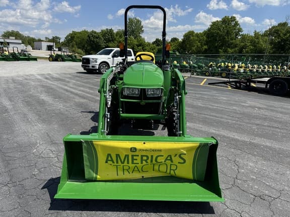 Image of John Deere 3025E equipment image 2