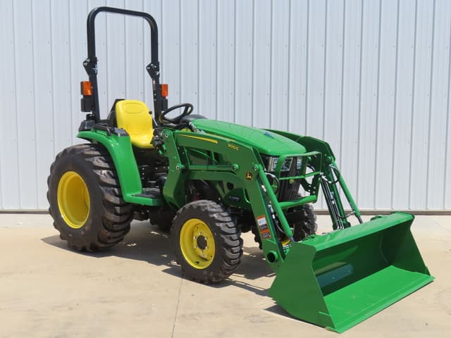 Image of John Deere 3032E equipment image 3