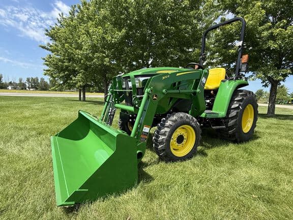 Image of John Deere 3032E Primary image