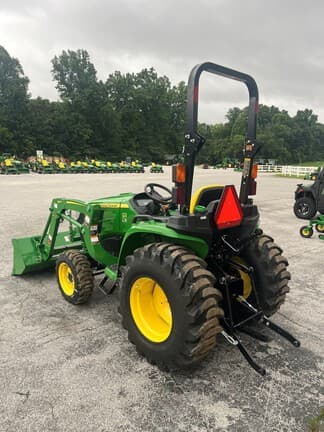 Image of John Deere 3032E equipment image 3