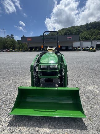 Image of John Deere 3032E equipment image 3