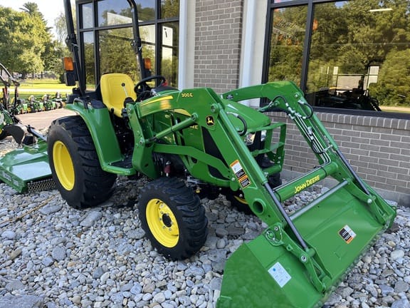 2026 John Deere 3032E Equipment Image0