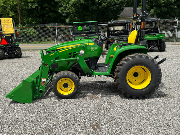 2026 John Deere 3032E Equipment Image0