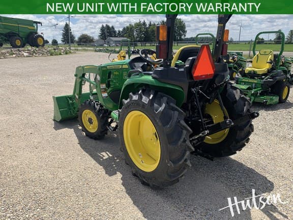 Image of John Deere 3032E equipment image 2