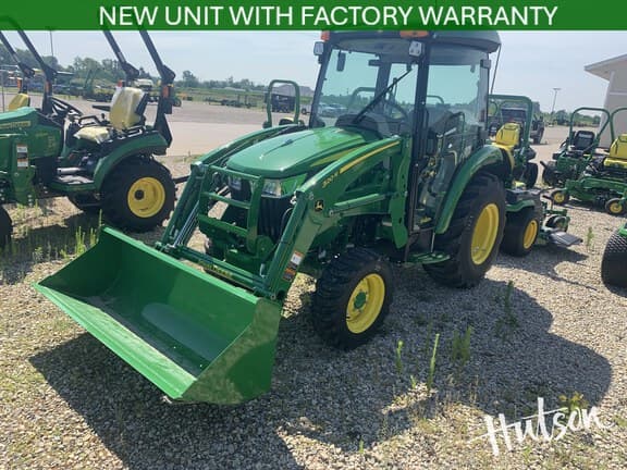 Image of John Deere 3033R equipment image 1