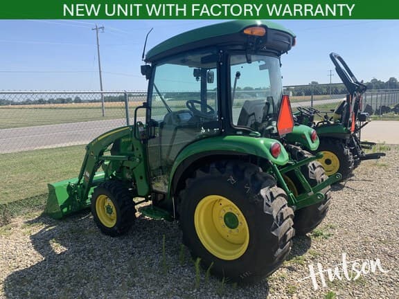 Image of John Deere 3033R equipment image 3