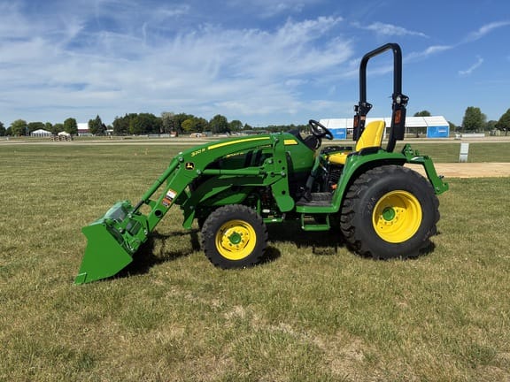2026 John Deere 3033R Equipment Image0
