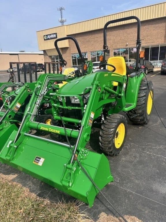 Image of John Deere 3038E Image 0