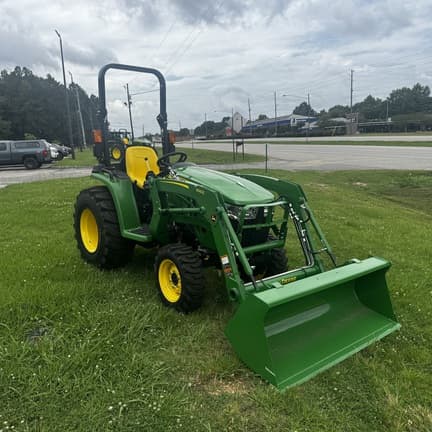 Image of John Deere 3038E equipment image 1