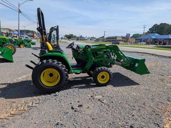 2026 John Deere 3038E Equipment Image0