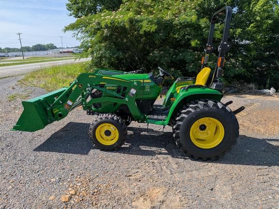 Image of John Deere 3038E equipment image 1