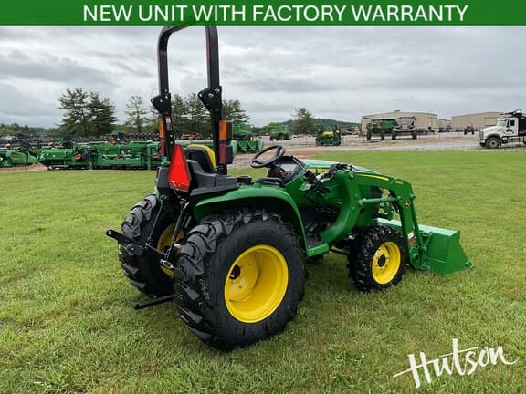 Image of John Deere 3038E equipment image 3