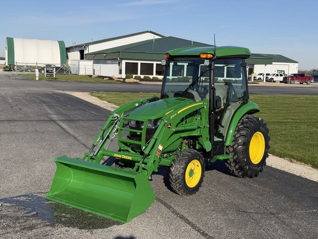 2026 John Deere 3039R Equipment Image0