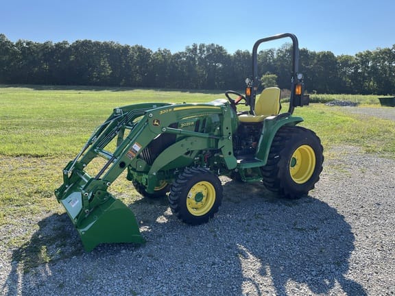 2026 John Deere 3039R Equipment Image0