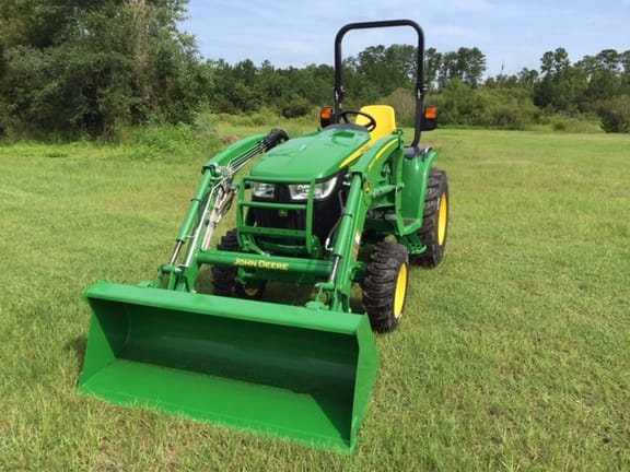 2026 John Deere 3046R Equipment Image0