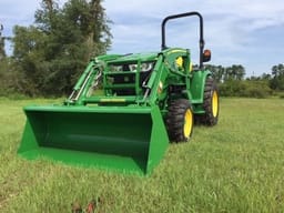 2026 John Deere 3046R Equipment Image0