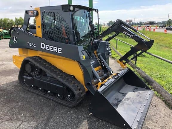 Image of John Deere 325G equipment image 4